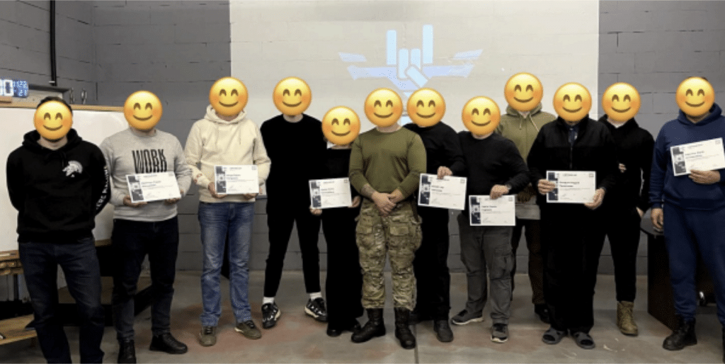 Випускники школи АрмДронс